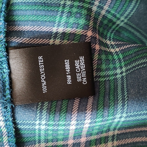 Torrid Plaid Short Sleeve Ruffled Front Top Size 4 - Picture 5 of 5